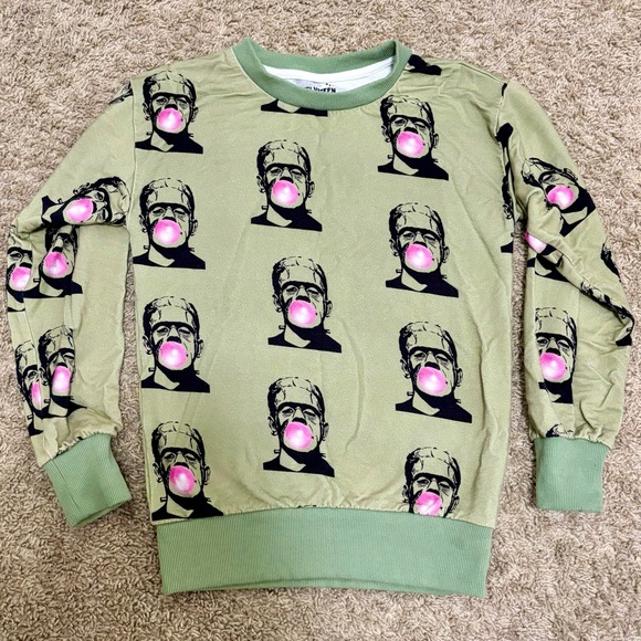 💚 Frankenstein Outfit - Picture 3 of 4